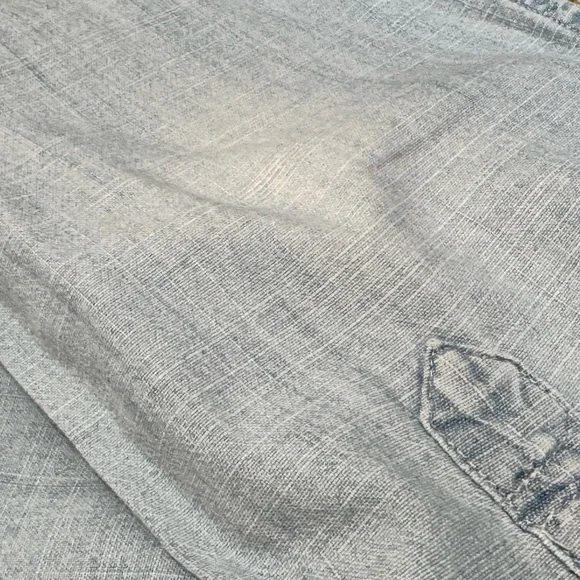 J.Crew Men’s Chambray Button-Down Shirt - Light Blue - Size M - Picture 3 of 8